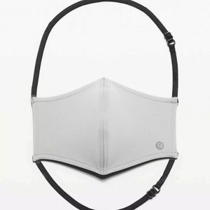 New Lululemon Face Mask One size double strap